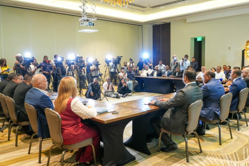 WhatsApp Image 2025-10-04 at 8.10.17 PM